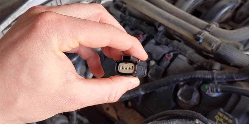 How To Open Spark Plug Wire Clips