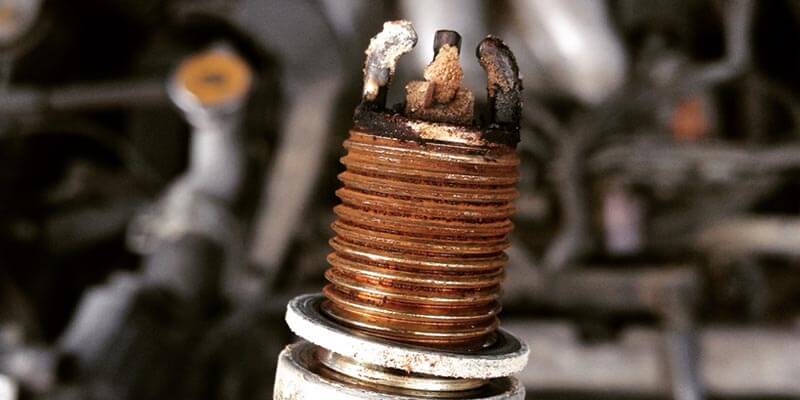 What Causes A Smashed Spark Plug